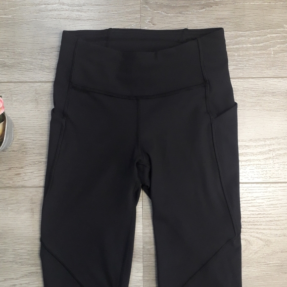 Lululemon | Jet Black mesh leggings - Picture 10 of 15